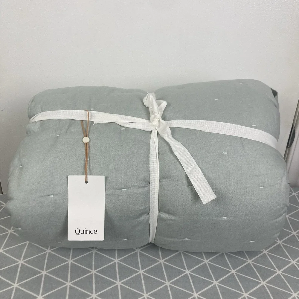 Quince NWT European Linen Dream Quilt Twin Mist Without Shams Polyester Filling